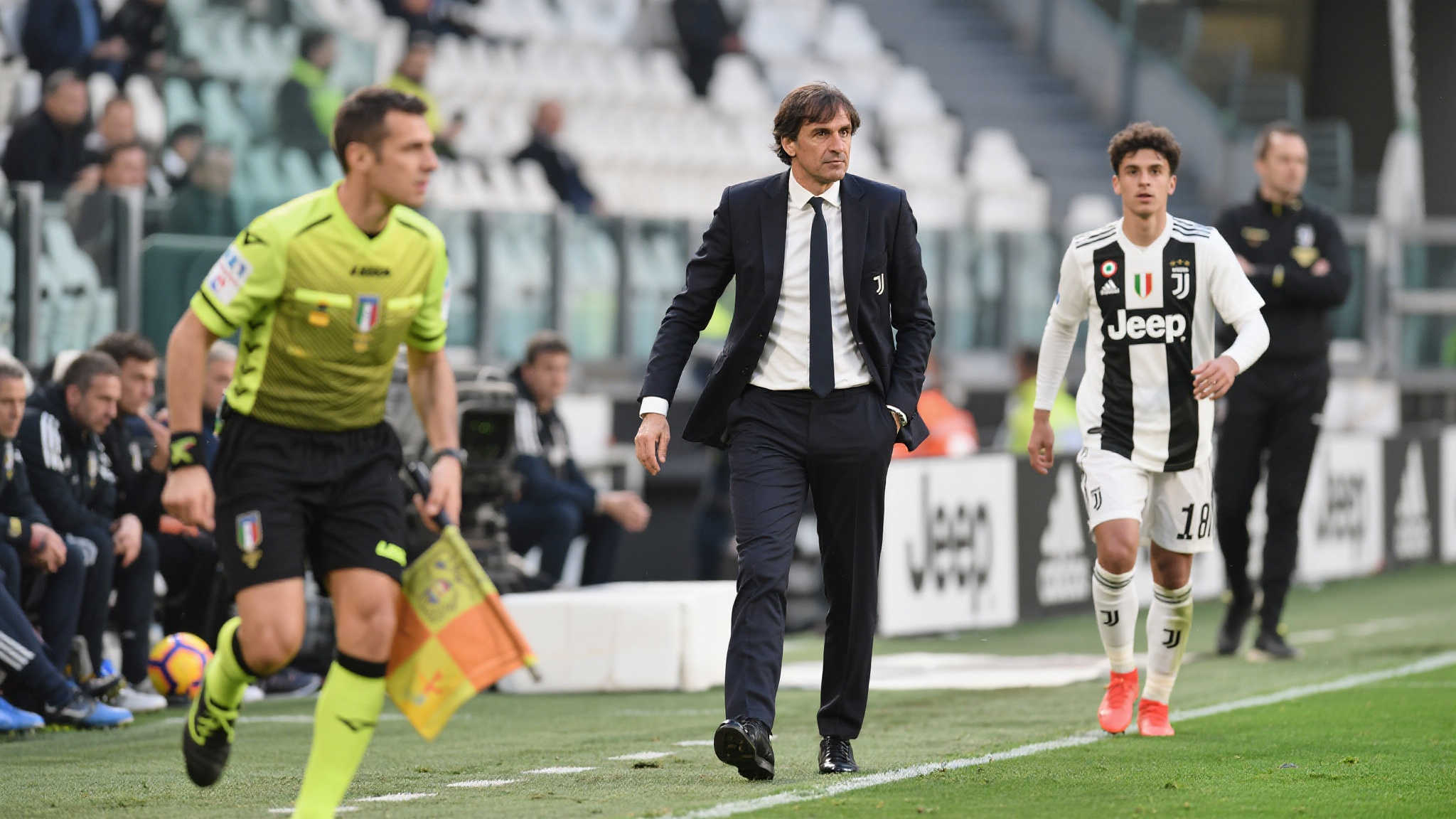 图多中途接掌,成功带领尤文获得欧冠资格!官方宣布主帅未来 当下,许多足球俱乐部都面临着战术调整以及人员变动的